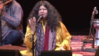 Abida Parveen in concert Yaar ko Hamne ja Baja Dekha [upl. by Nitsreik]