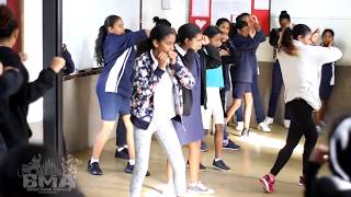 Initiation au Muay Thai a NOTRE DAME COLLEGE Curepipe avec Ranini Cundasawmy [upl. by Erfert765]