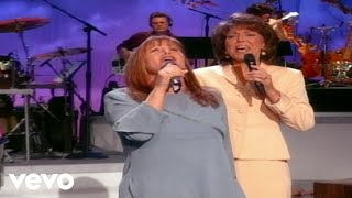 Bill amp Gloria Gaither  Hope Live ft The Hoppers [upl. by Nylyahs272]