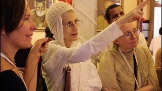 Srimati Syamarani dasi visits ISKCON [upl. by Lhok]