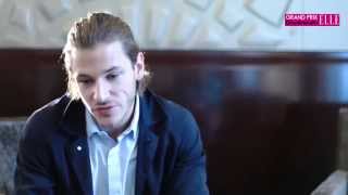 Gaspard Ulliel  quotLouis Garrel embrasse très bienquot  ELLE People [upl. by Dachi]