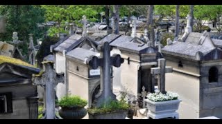 La Tombe de Gaspard Ulliel au père Lachaise [upl. by Airod]