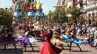 La Parade du Carnaval des Fous • Carnival of Fools Parade  Disneyland Paris  May 1997 [upl. by Kalin698]