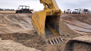 How to Use 2D Grade Control on Cat Excavator [upl. by Alurta]