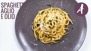 Spaghetti Aglio E Olio  10 minute recipe  6 Ingredients [upl. by Loren]