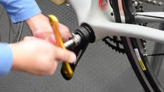 Removing Cannondale Hollowgram Cranks [upl. by Ylil311]